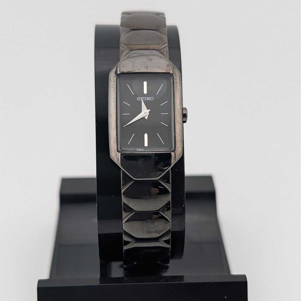 Seiko Wristwatch Women Black Gunmetal Stainless Steel Rectangular 1N00-0CY0